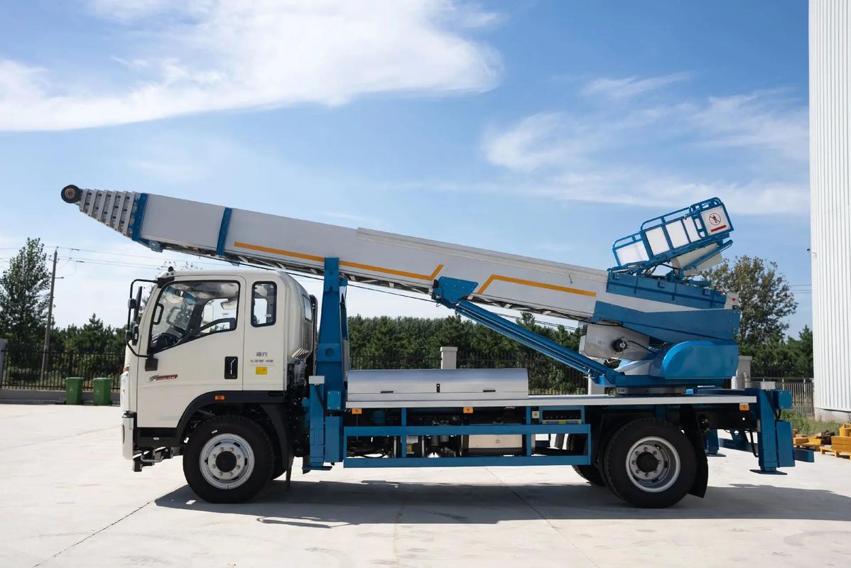 武夷山云梯上料车租赁费用