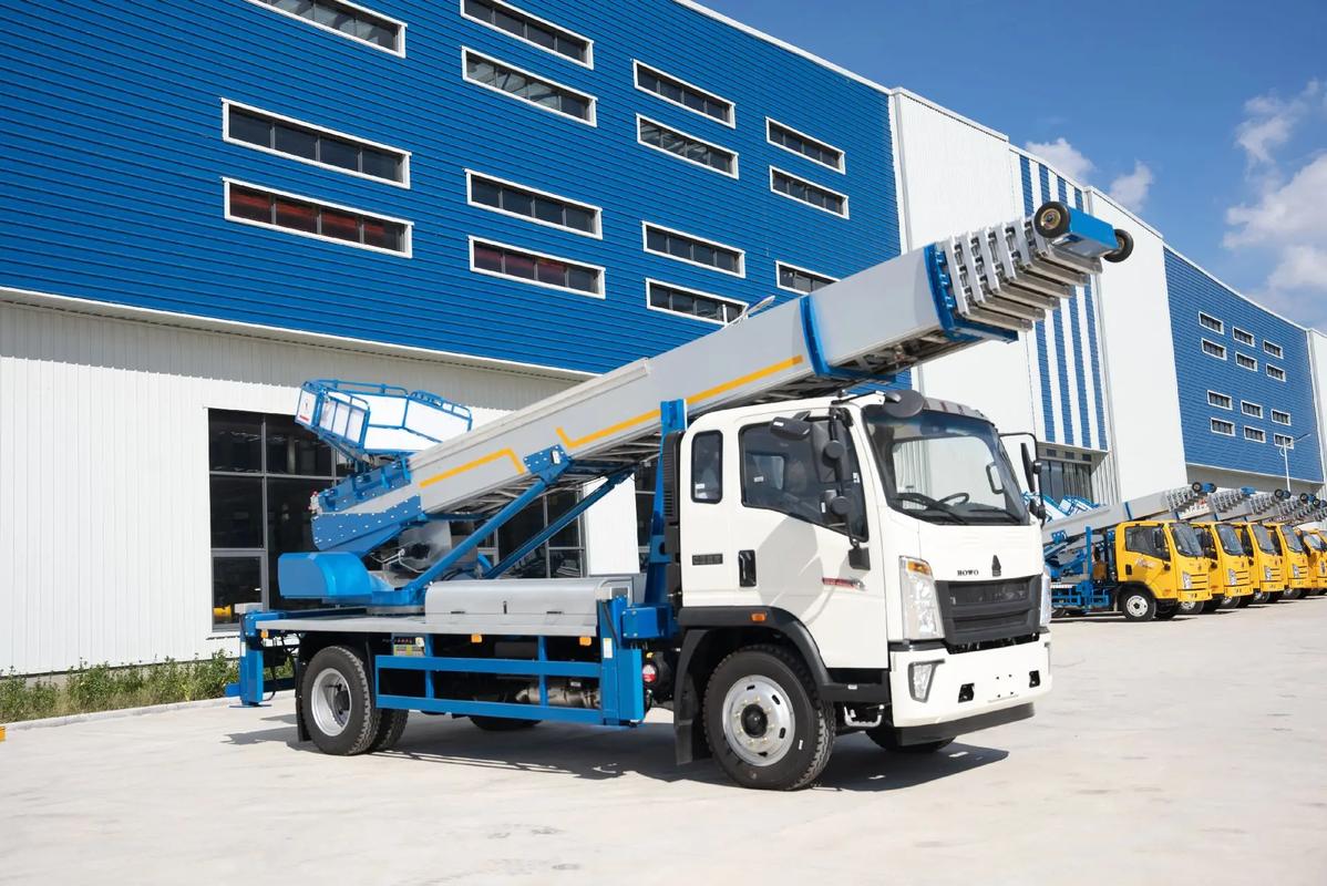 武夷山出租云梯车高空作业车 建筑垃圾搬运